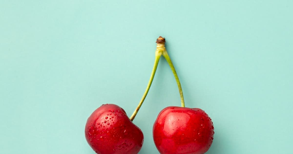 Mocha Mousse: The Sophisticated Color Trend Taking Over 2025 Weddings